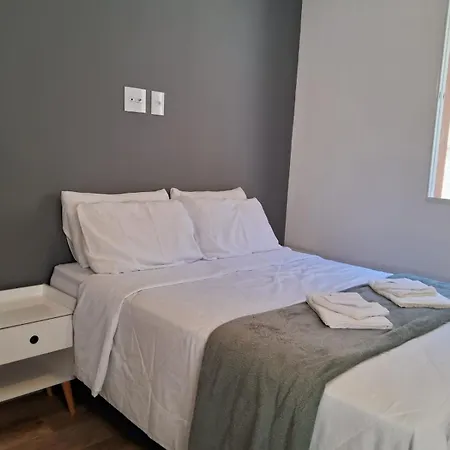 Suite Confortavel, Churrasqueira E Tv 55In Em Area Nobre Da Cidade Pocos de Caldas Exterior photo