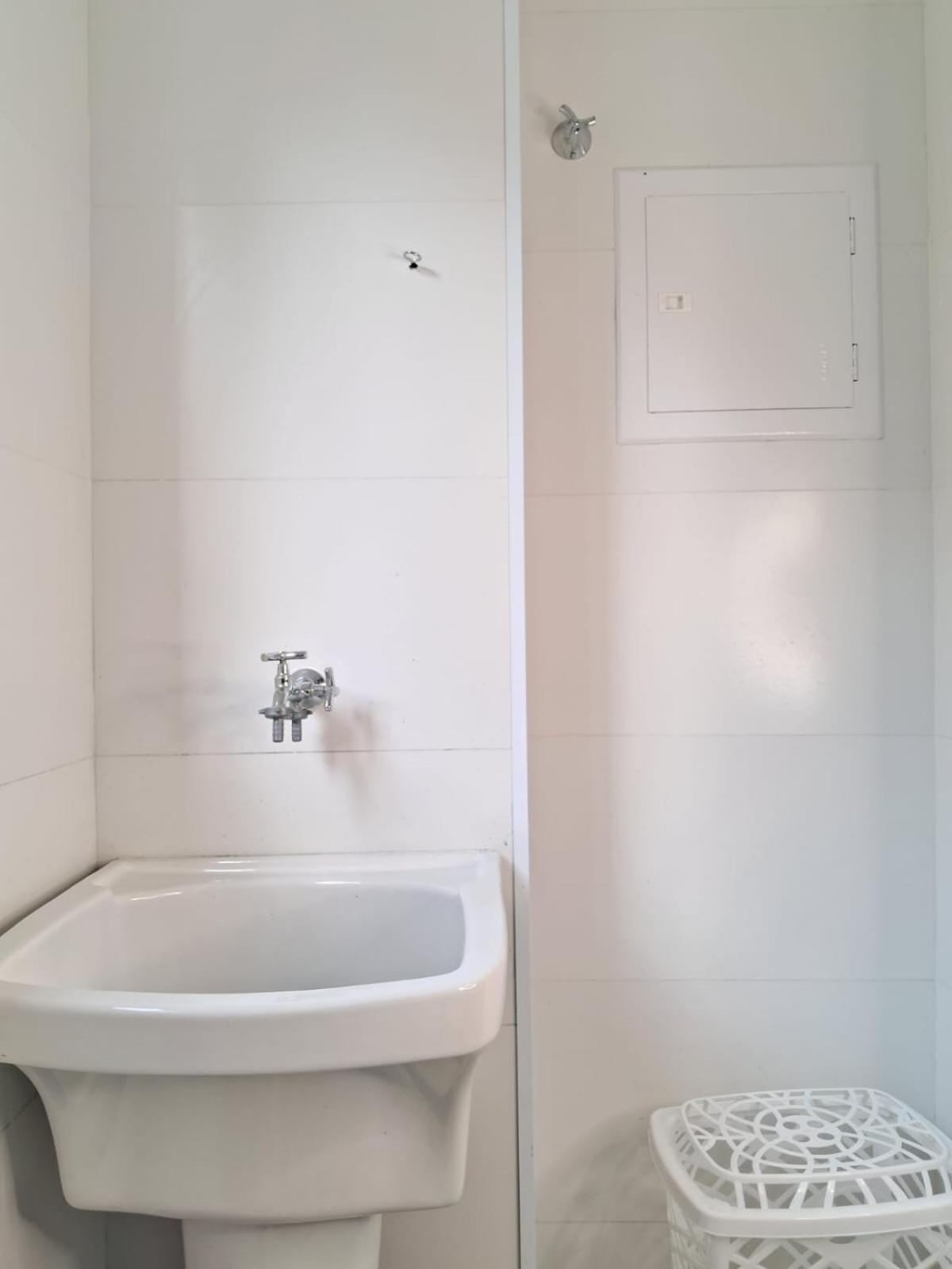 Confortavel, Churrasqueira E Tv 55in Em Area Nobre Da Apartamento *